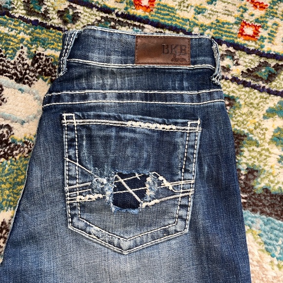BKE Payton Jeans Womens 32x33 L Boot Cut Denim Blue Dark Wash Pants - Picture 3 of 6